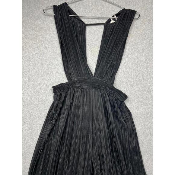 Black Plisse Pleated Wide-Leg Jumpsuit S Sleeveless V-Neck Travel Boho Chic - Picture 2 of 7